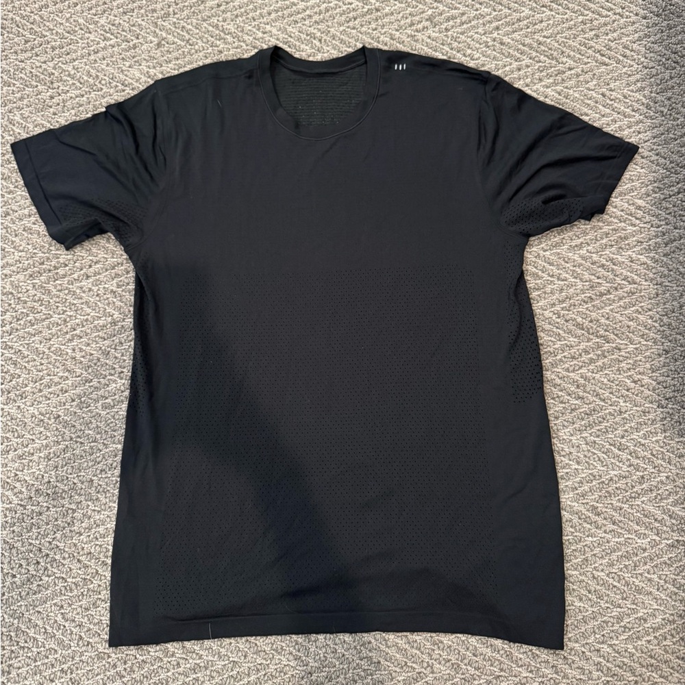 Lululemon Athletica Black Short Sleeve Tee